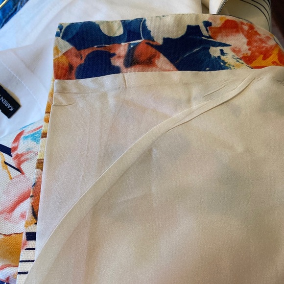 Karen Millen White Floral Pencil Skirt, size 10 gorgeous fabric and lined - Picture 7 of 10